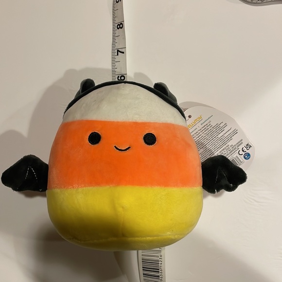 Delie Candy Corn Bat Squishmallow 2022 6/7”Halloween Plush Toy. - Picture 5 of 8